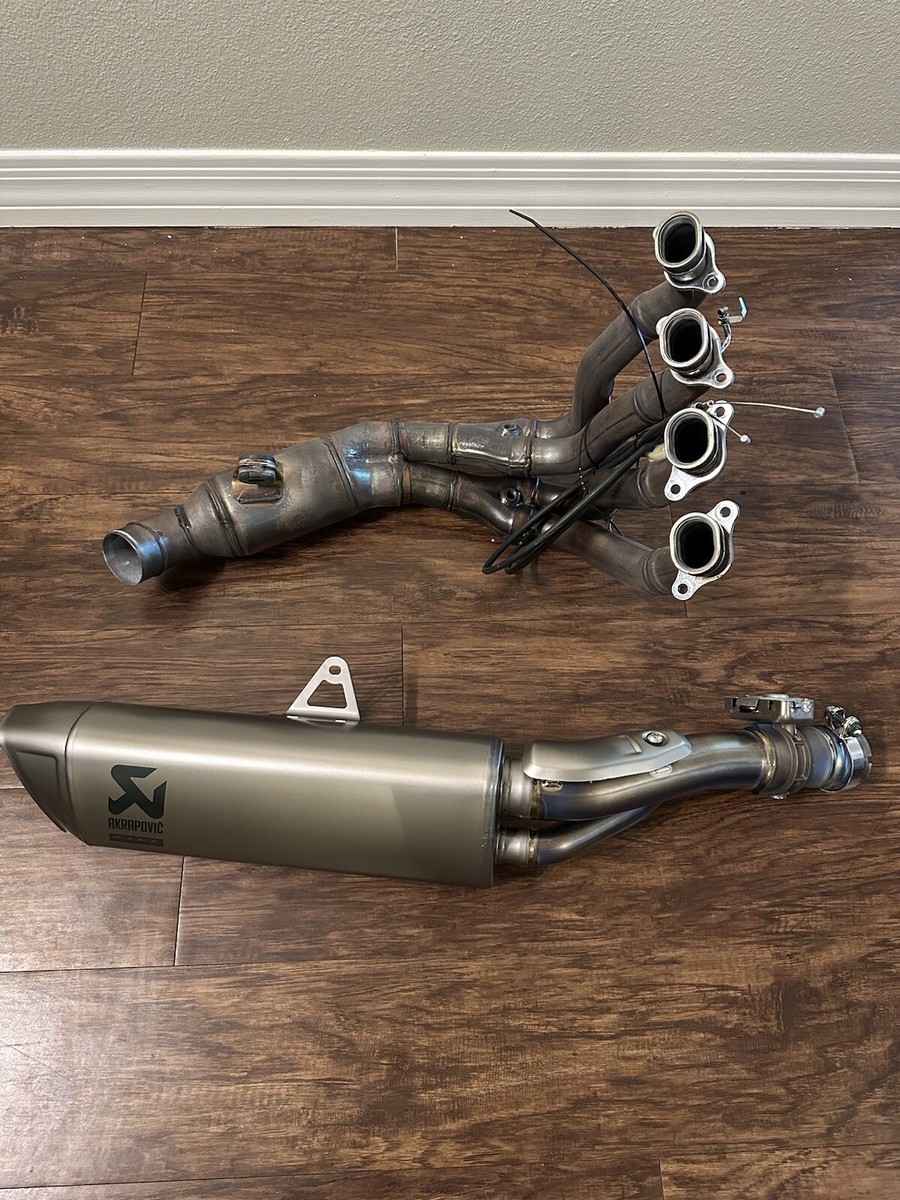 OEM 2021 Honda CBR1000RR-R Fireblade Full Akrapovic Exhaust OEM 2021 Honda CBR1000RR-R Fireblade Full Akrapovic Exhaust
