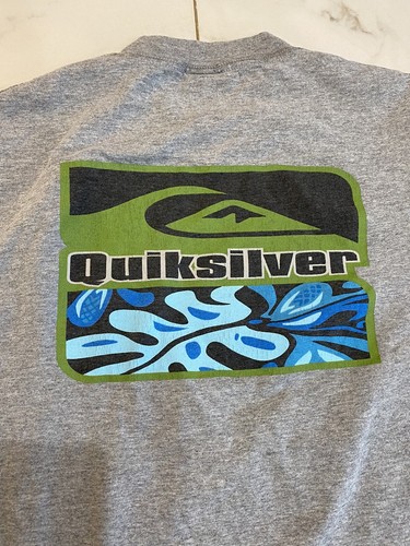 Camiseta Gris Quicksilver Talla Mediana Floral Surf Hecha en EE. UU. 19x26 - Imagen 9 de 9
