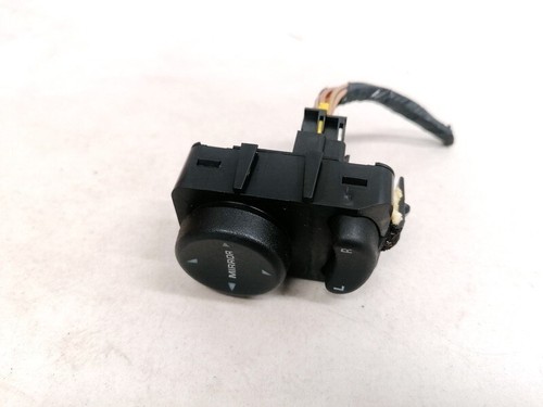 Chrysler Voyager 2001 Wing mirror control switch (Exterior Mirror  #1257982-77