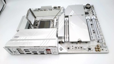 GIGABYTE X870 AORUS Elite WIFI7 ICE AMD AM5 Motherboard PC1722647
