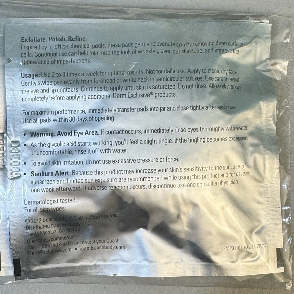 Derm Exclusive PM Micro Peel Resurfacing Pads 9 Packa of 15 Pads + Travel Case - Image 3 of 4