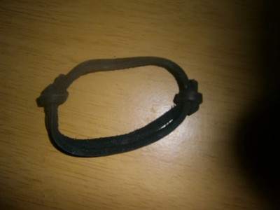 Mid 2000's American Eagle O. black leather cord slider bracelet.20-28cm(E20d2)
