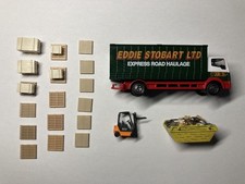 OO Gauge Eddie Stobart Curtainside Truck - Forklift Pallets Containers Skip
