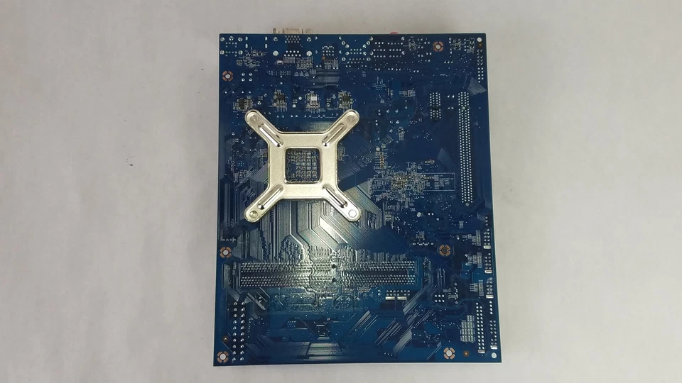 Placa Base De Escritorio Acer MB.NAN07.001 AMD Socket AM2 DDR2 SDRAM - Imagen 3 de 4