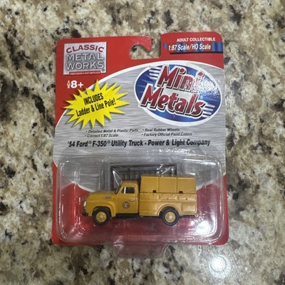 CMW Mini Metals 30219 1954 Ford F-350 Utility Truck Power & Light Company 1/87