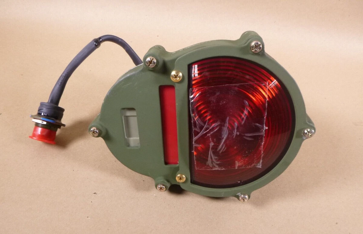 Abrams M1, M1A1, M1A2 Stop Light-Taillight 12346184 W/ Circular 