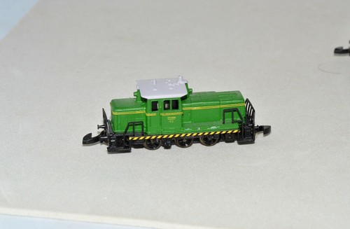 Z Scale Marklin 81422 SKW Trostberg Diesel Switcher Loco w/ 4 Carbide Cars LNIB - Picture 2 of 10