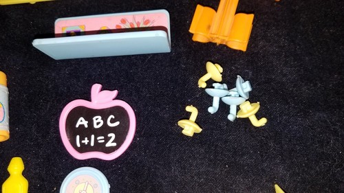 Muebles Barbie años 80 vintage Teen Time Skipper SLEEP N STUDY repuestos - Imagen 7 de 10