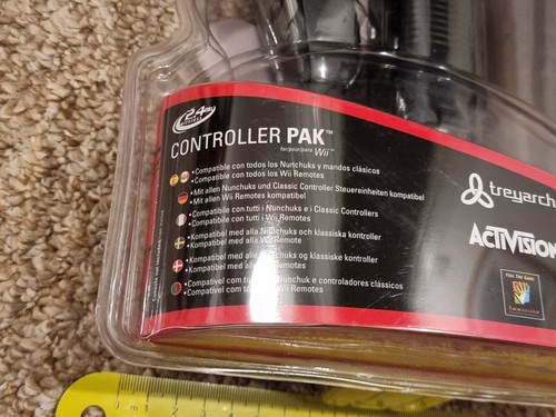 NINTENDO WII CALL OF DUTY BLACK OPS WIRELESS CONTROLLER PAK Remote Nunchuk NEW! - Picture 4 of 8