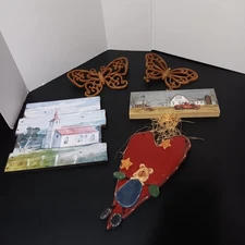 Lot of Wall Hangings for Decoration, Butterflies, Country settings, See photos