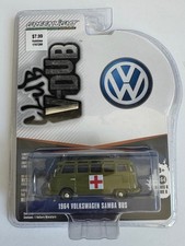 Greenlight Club V Dub: 1964 Samba Bus, Army Ambulance 1:64