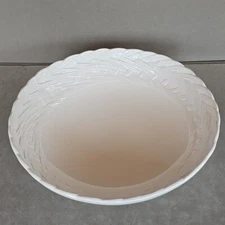 Este CE Italy Ceramic White Raised Wicker Design Serving Bowl Made in Italy 13"