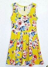 White Mark Dress Small Yellow Floral Fit & Flare Sleeveless Stretch Pullover