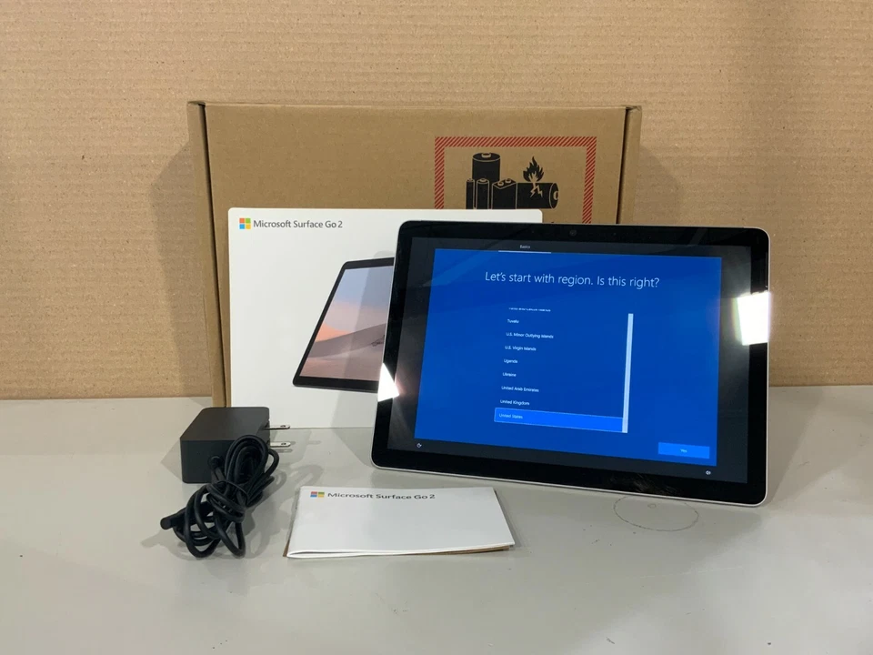 SUG-00011 [Surface Go 2m3-8100Y 8GB256GB スストア 家電・スマホ