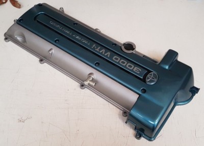 トヨタ　2jz gte バルブカバー ASSY 中古品 NEW Genuine OEM Toyota Supra / Aristo 2JZ-GTE VVT-i valve and