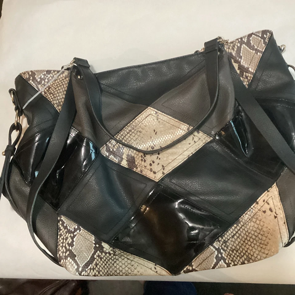 XL BIG BUDDHA Tote Travel Bag Purse Black Vegan Snakeskin Animal Adventure - Image 2 of 4