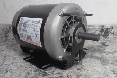 #ad Century H718V1 1 2 HP; 1 HP 1725 1140 RPM 460VAC 3 Phase Belt Drive Motor $199.99