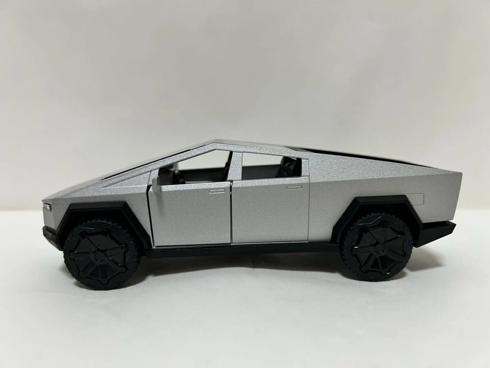 Tesla Cybertruck 1/32 Diecast Model Car with Lights Sound Pullback Toy - Image 2 of 4