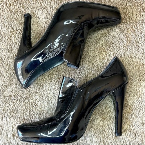 Stuart Weitzman Stratford Patent Leather Heels Size 8.5 Pre-Owned - Picture 2 of 6