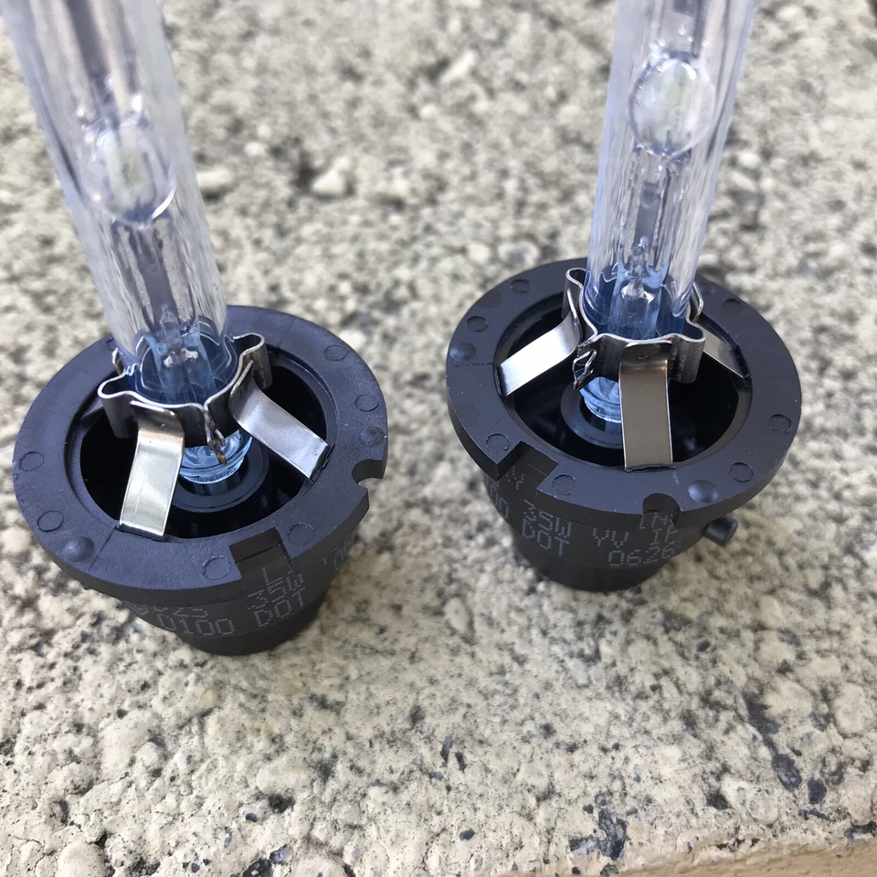 NEW Set Very High Quality OEM D2S HID Xenon Headlight Bulbs 3 Year Warranty! - Image 2 of 4