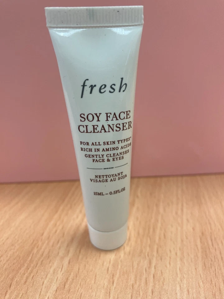 Fresh Soy Face Cleanser 15ml Travel Size For All Skin Types Brand New - Image 1 of 1