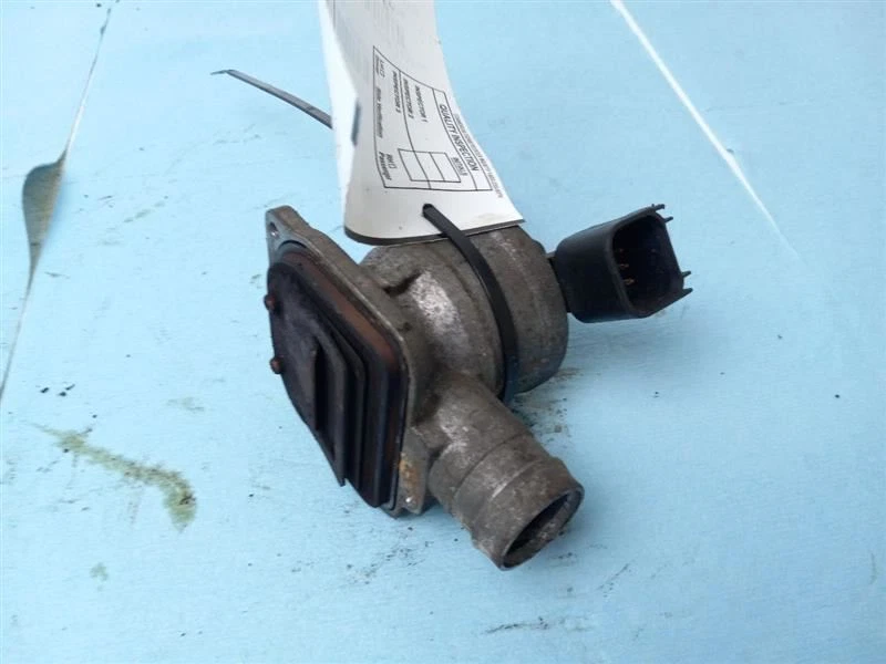 Chevrolet Impala 2010 válvula EGR Foto 4 de 4