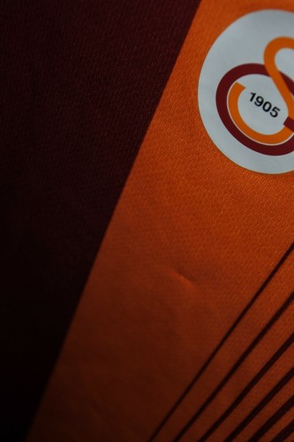4.5/5 Galatasaray boys 122-128cm 7-8 years original football shirt jersey trikot - Picture 8 of 9
