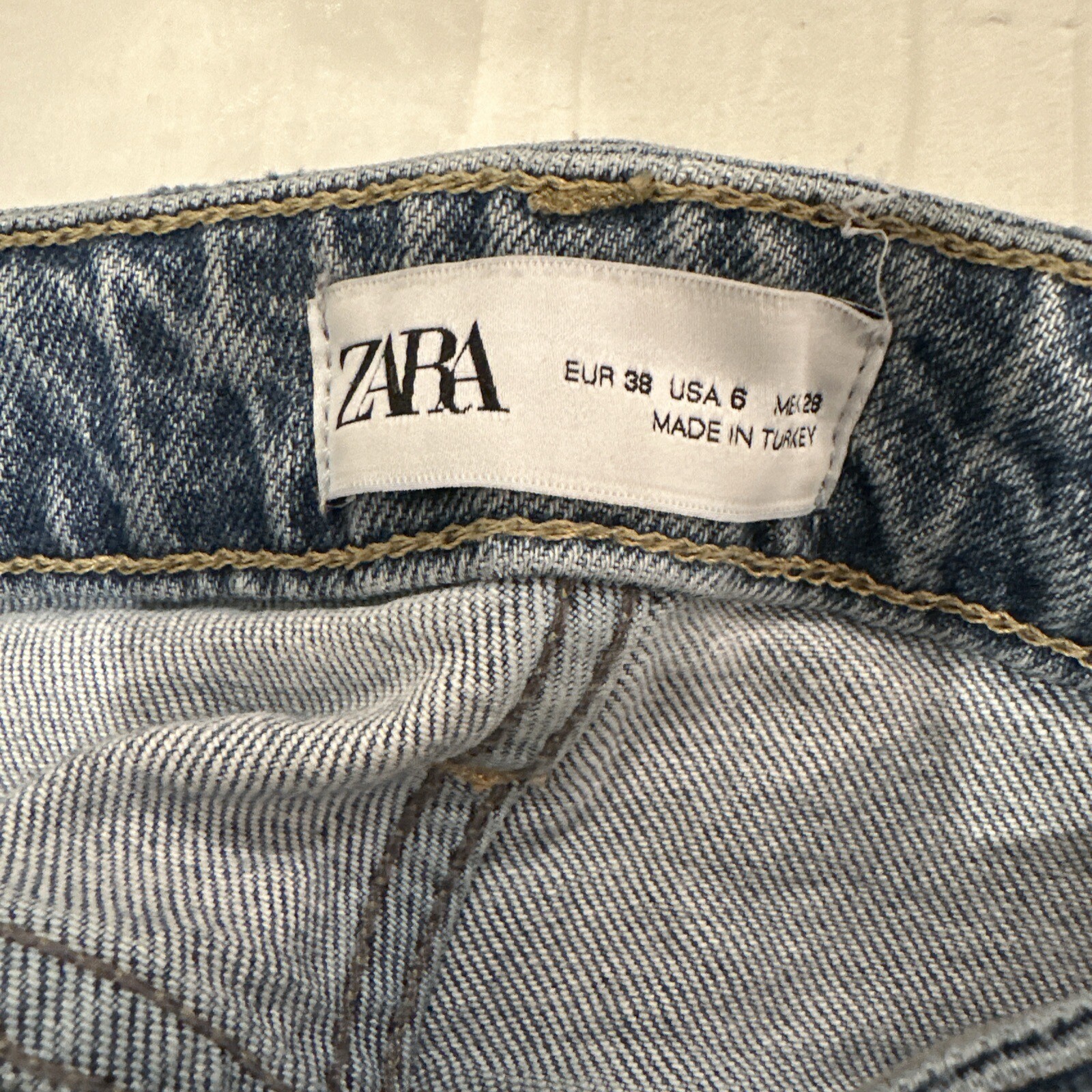 Zara Jeans RN77302 Women’s Frayed Pockets Boot Leg 6 38 Excellent