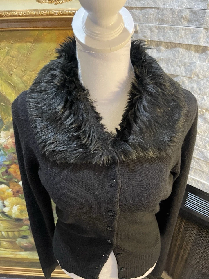 Suéter Rampage Vintage Y2K Negro Imitación Piel Cuello Abotonado Manga Larga Talla Med Foto 2 de 4