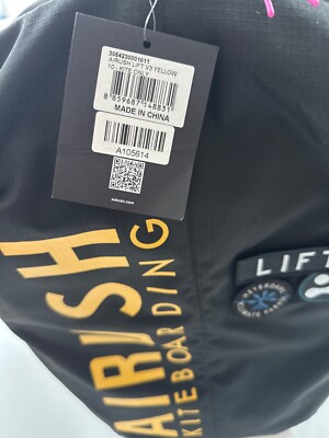 Kiteboarding - Airush Kite V3 - Yellow 10m with Rise bar and XL belt 