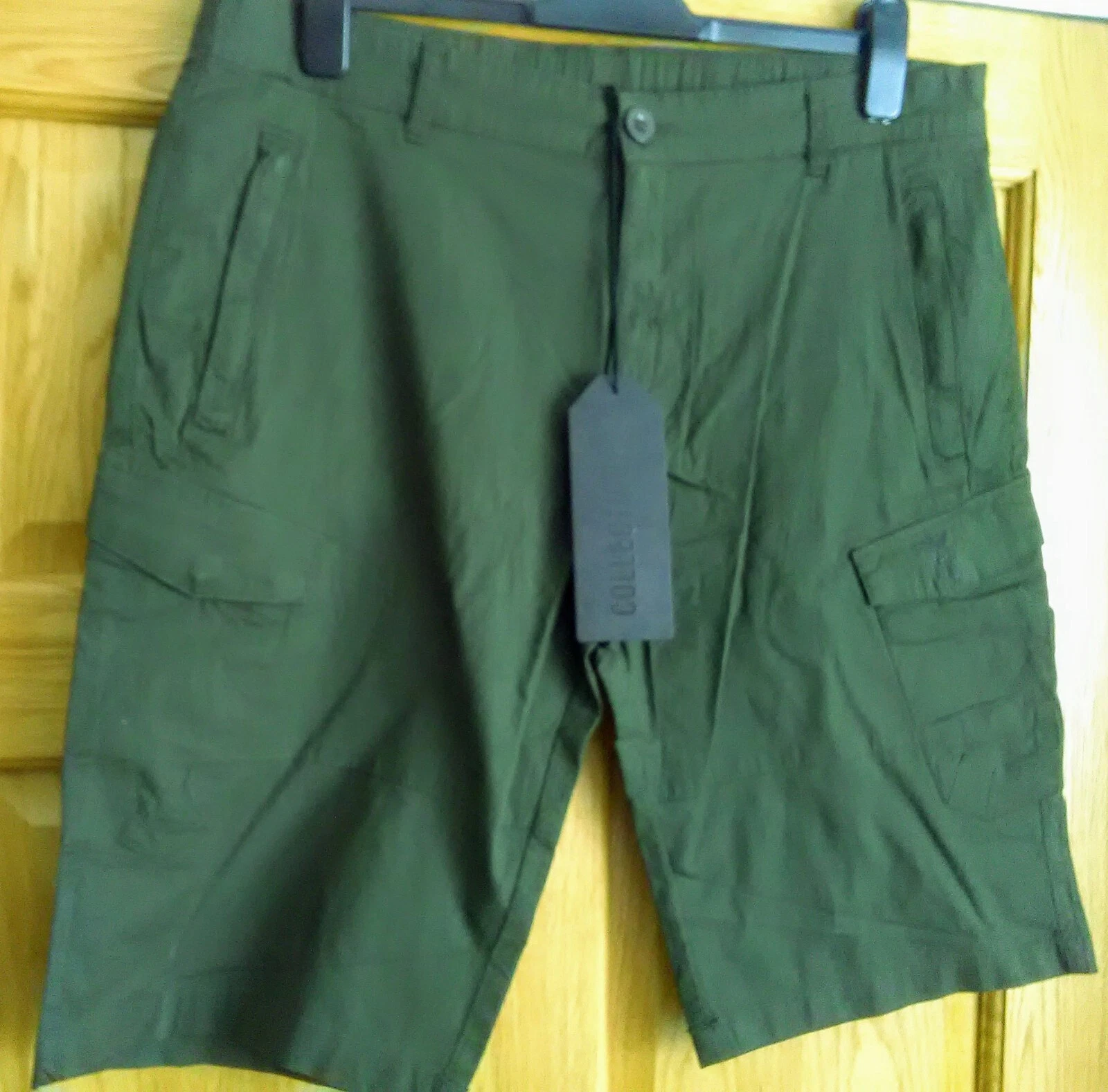 Fox Carp Fishing Green & Black Clothing Collection szXL LTWT Cargo Shorts