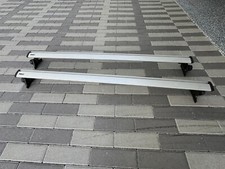Thule roof rack aero blade used. 61 Inch Wide