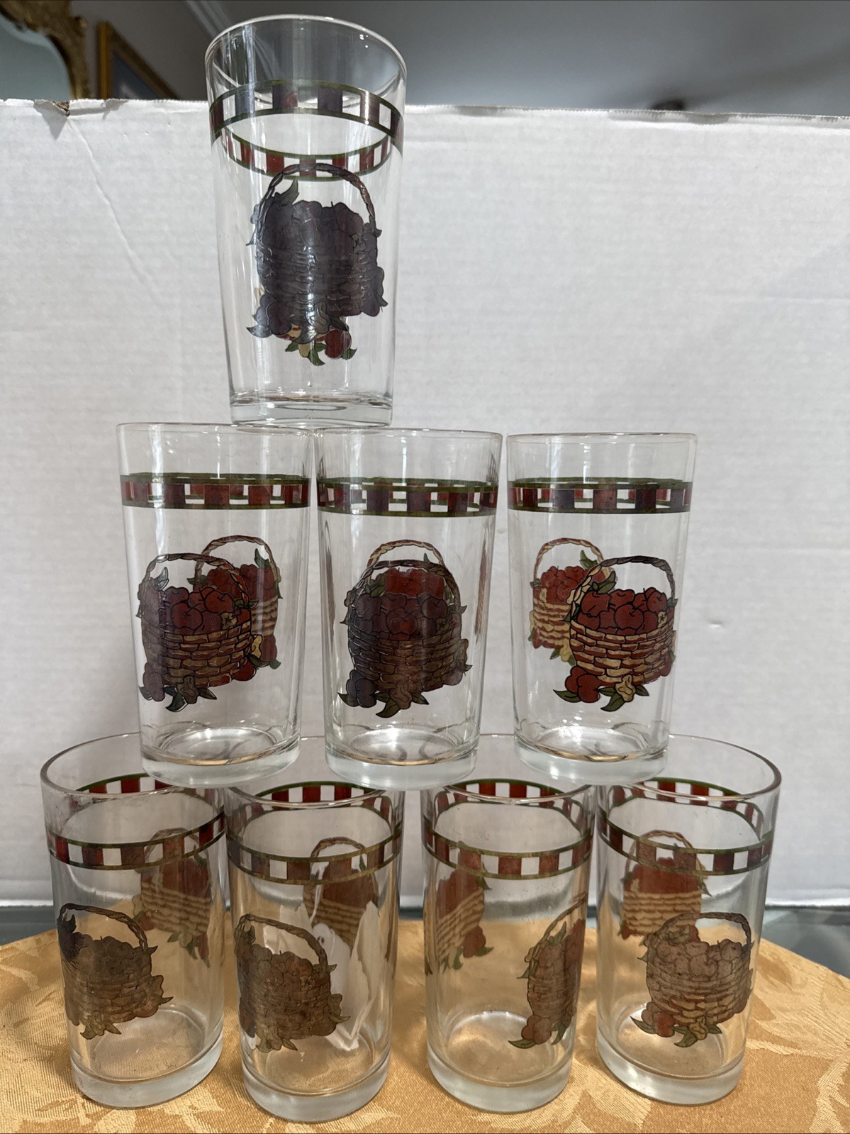 Vintage Set (8) Tumbler Glasses Basket of Apples 5.5