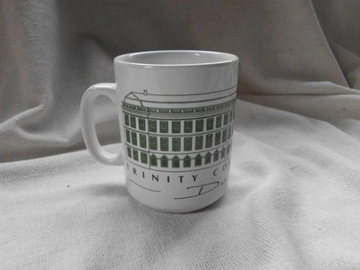 TRINITY COLLEGE LIBRARY DUBLIN ~ GUTER ZUSTAND TASSE TASSE