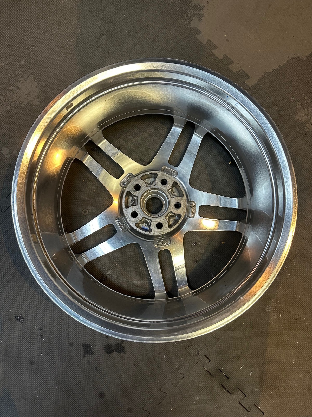 Ferrari F430 Front Wheel 19 X 7.5 OEM