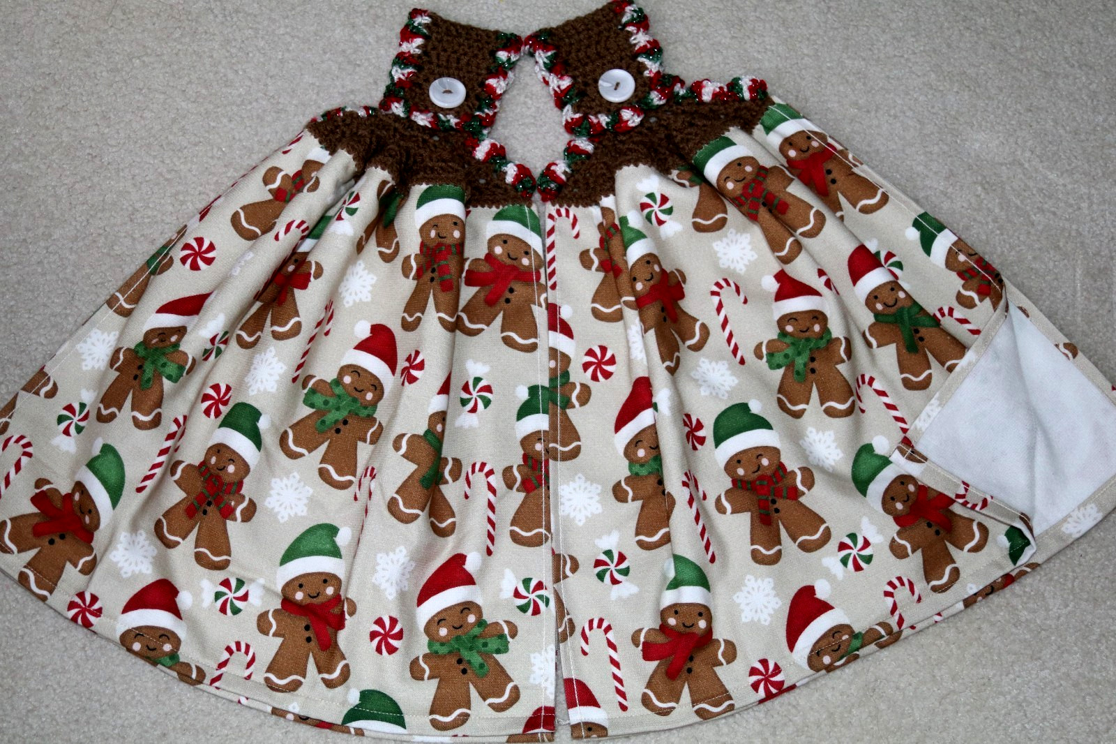 2 Double Crochet Premium Hanging Kitchen Towels ~ CUTE GINGERBREAD MEN