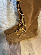 Minnetonka Size 6 Brown Suede Leather Fringe Lace-Up Knee High Moccasin Boots