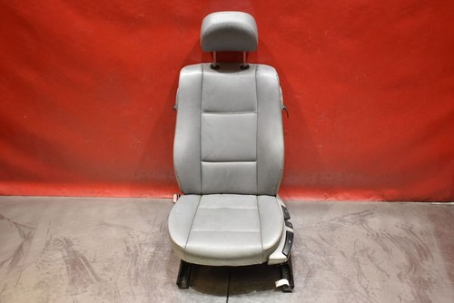 BMW 3 E46 2002 Fahrersitz BMW MKO405313