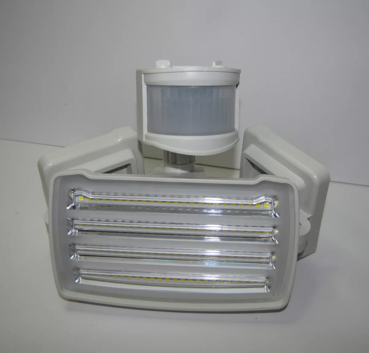 Intertek flood light deals