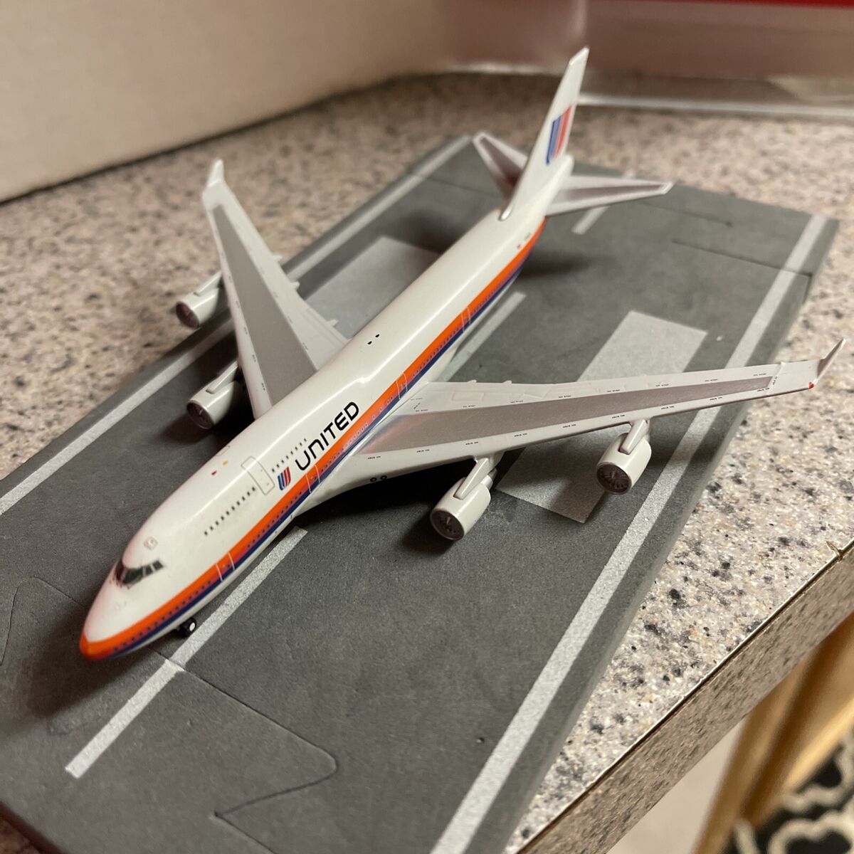 Star Jets 1/500 scale diecast SAMPLE United Airlines B747 Star Jets 1/500 scale diecast SAMPLE United Airlines B747