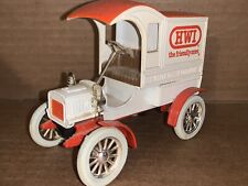 ERTL Die-Cast Metal  Plastic Replica 1905 Fords 1st Delivery Car Bank White 