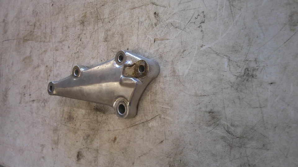 1978-81 Honda Hawk 400 CB400T левая подножка ножной колышек кронштейн крепление - Изображение 3 из 4