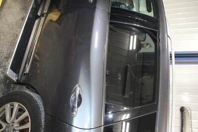 Used Rear Left Door Assembly Rear Side fits: 2014 Nissan Pathfinder electric w/c
