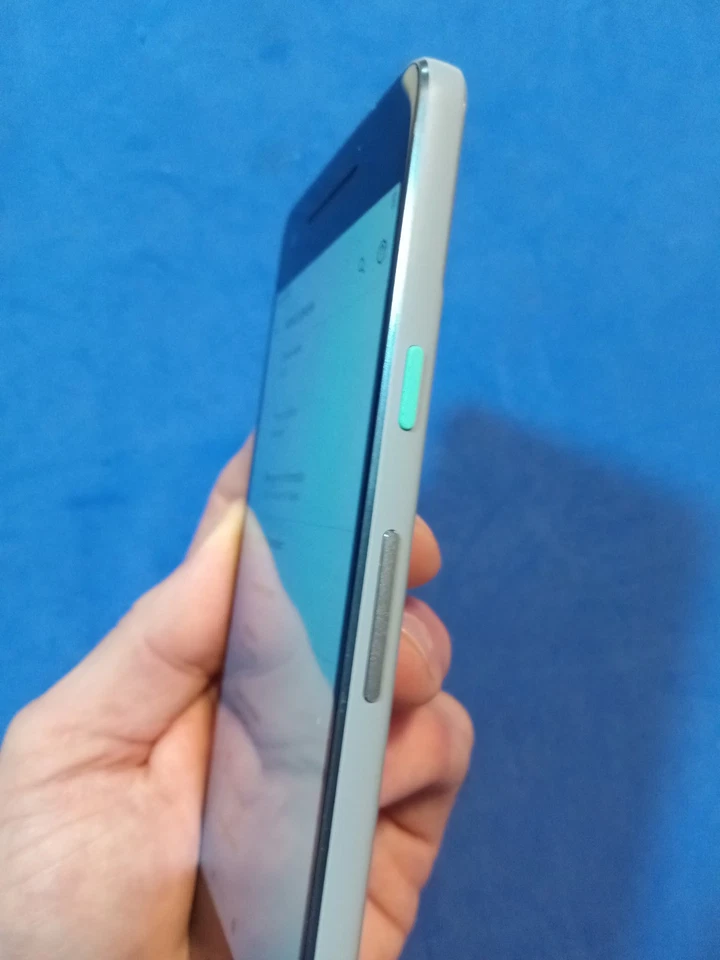 Smartphone Google Pixel 2 Google Foto illimitato - Immagine 3 di 4