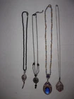 LOT OF 4 VINTAGE FASHION NECKLACES, COSTUME JEWELRY. Black, Silver, Gold tones