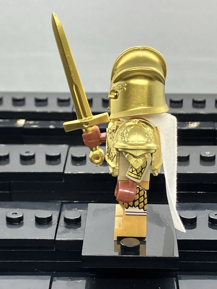 Kingsguard Custom Mini Figure  - Image 3 of 4