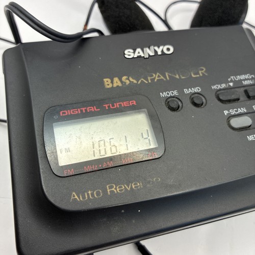 Sanyo Lettore Cassette Stereo MGR-908 AM FM Walkman Auto Reverse-Testato - Foto 2 di 17