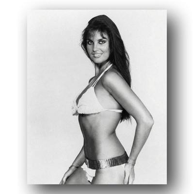 Caroline Munro Photo 8x10 1977 The Spy Who Loved Me Bikini Portrait