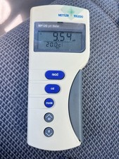 Mettler Toledo MP120 pH Meter