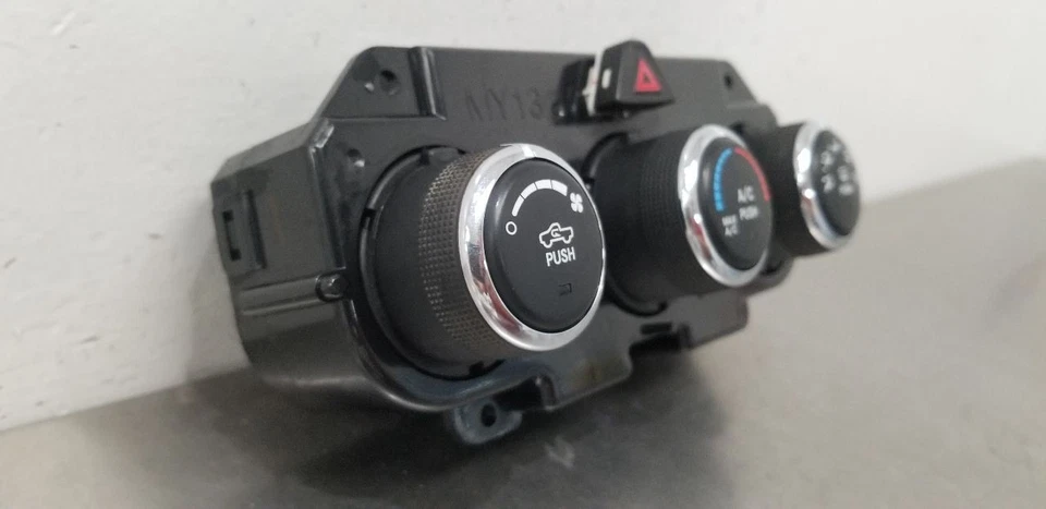 17 DODGE RAM 3500 TEMPERATURE AC HEAT CLIMATE CONTROL 68268189AA - Image 4 of 4